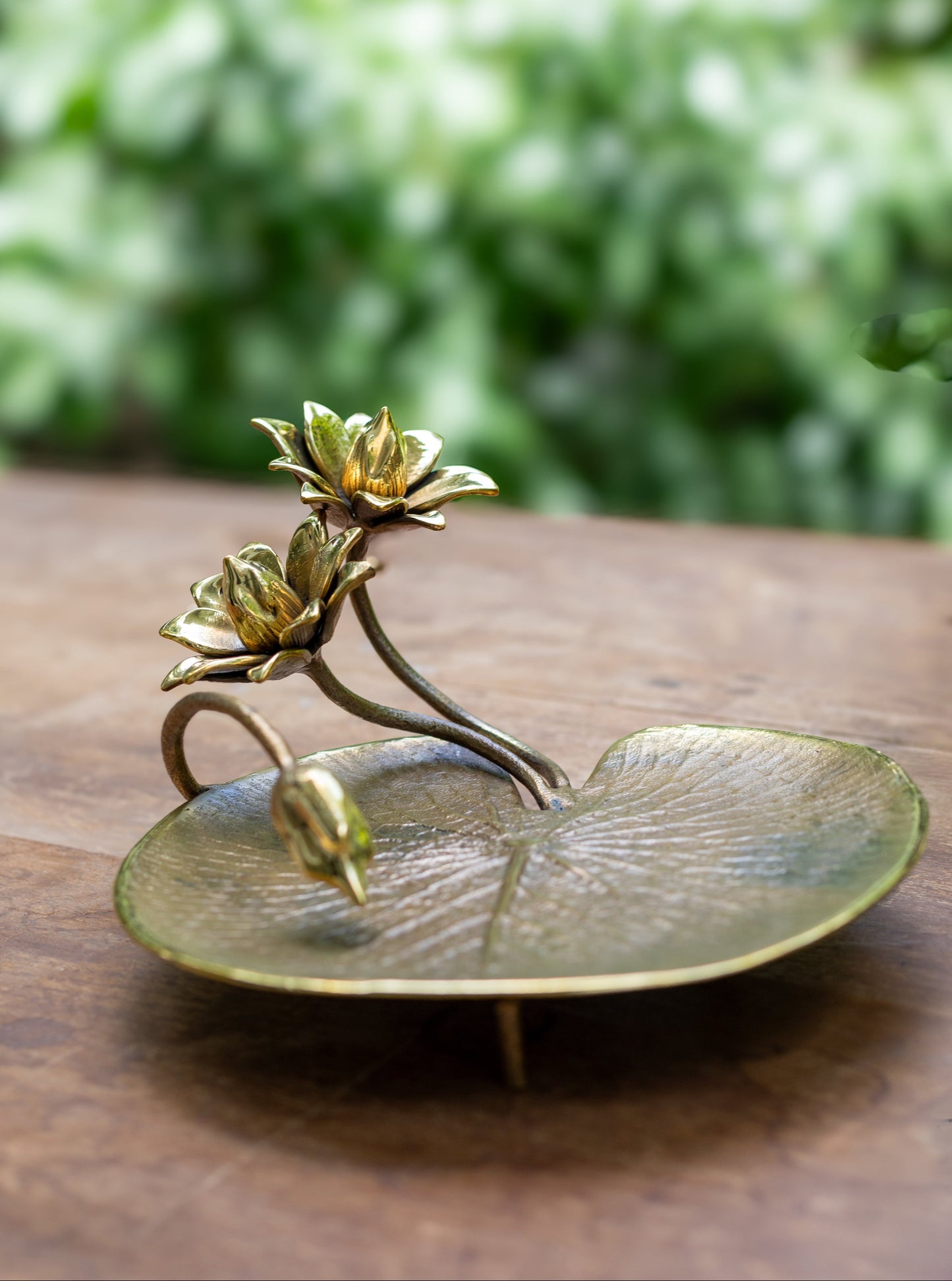 STYLISED LOTUS SCULPTURE