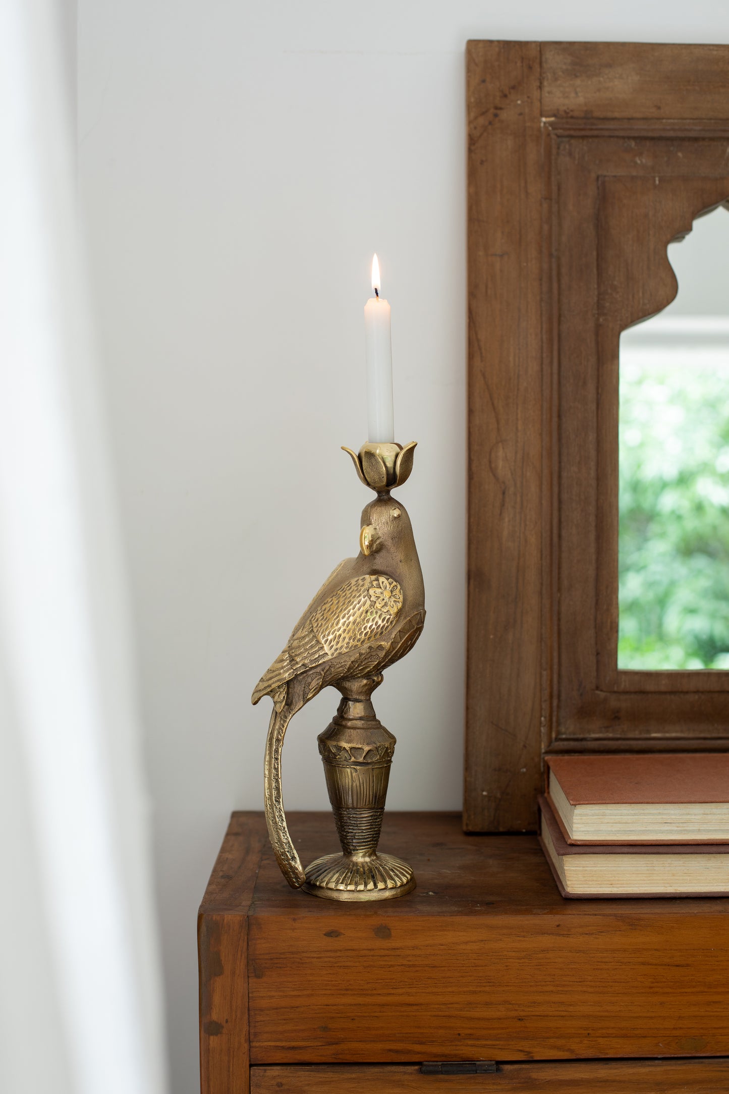 MITHU CANDLE HOLDER